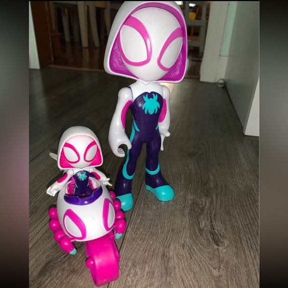 Marvel Other - Spider-Themed Action Figure Set with Vehicle - Pink and White
